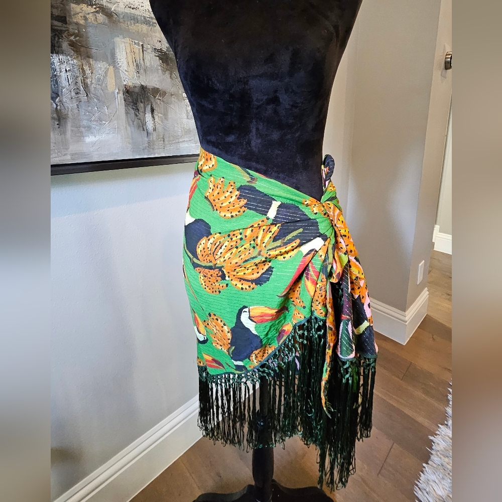 FARM Rio Vibrant Green Parrot Coverup